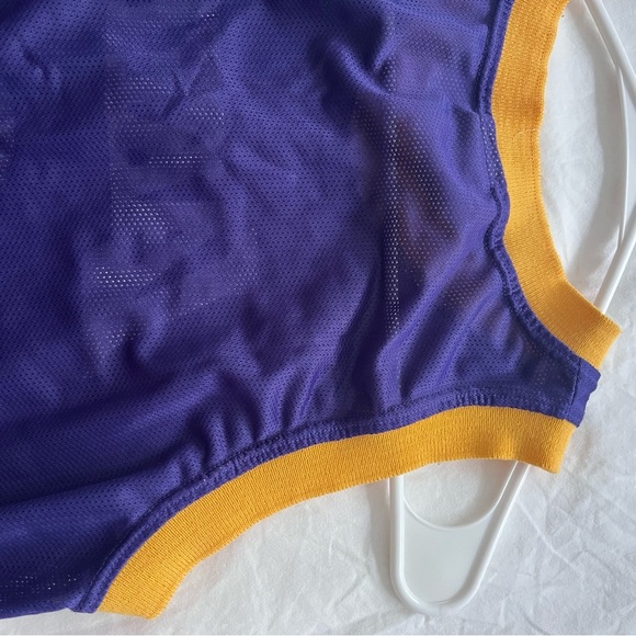 Kids NBA Los Angeles Lakers Jersey Made in U.S.A. Size 16-18 - Picture 10 of 10